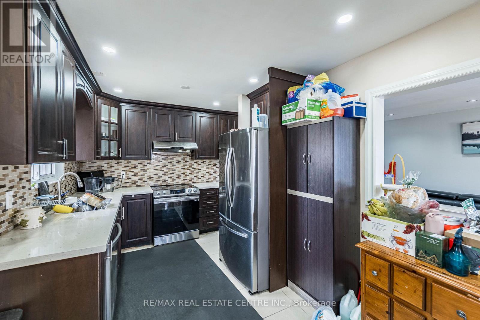 18 Northwood Drive, Brampton, Ontario  L6X 2L2 - Photo 12 - W12874268