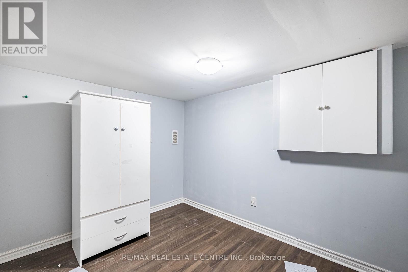 18 Northwood Drive, Brampton, Ontario  L6X 2L2 - Photo 19 - W12874268