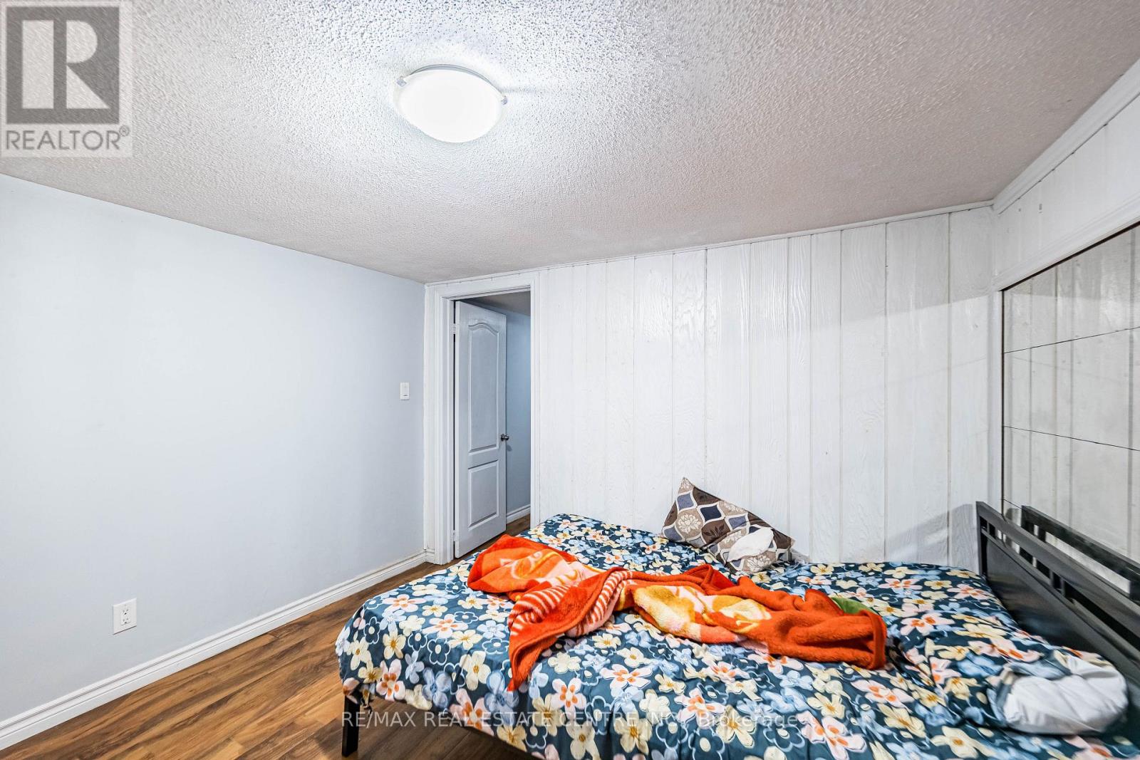 18 Northwood Drive, Brampton, Ontario  L6X 2L2 - Photo 21 - W12874268