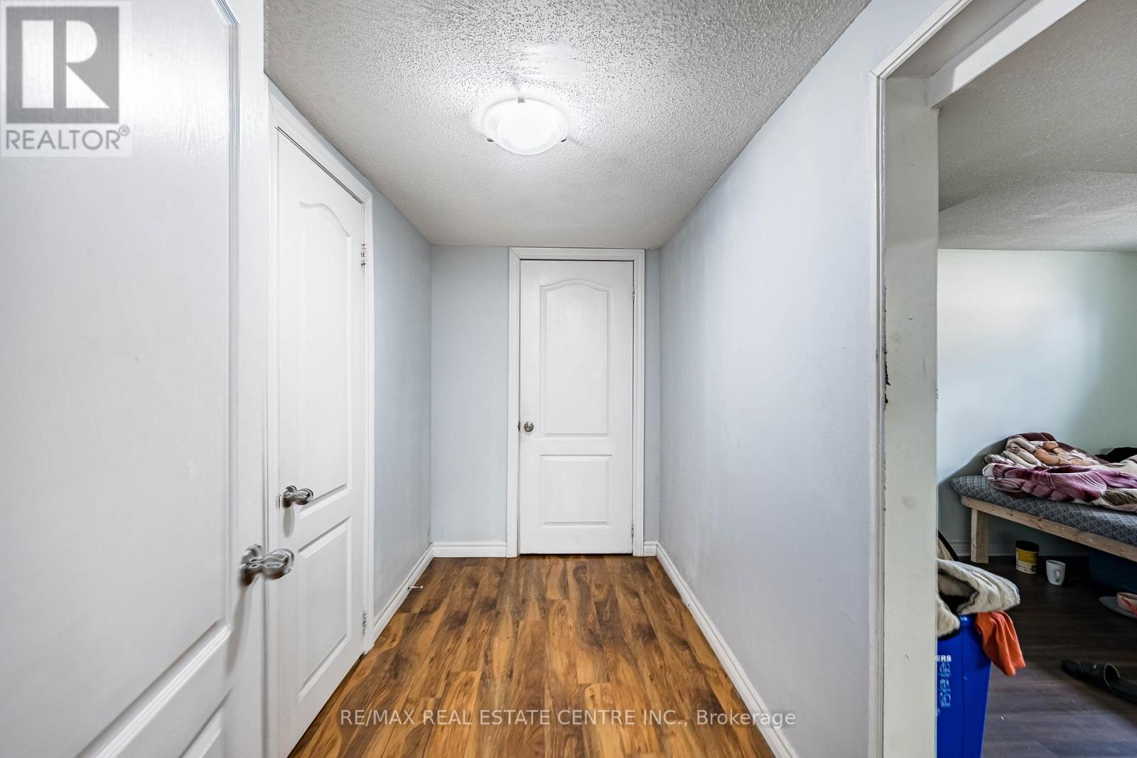 18 Northwood Drive, Brampton, Ontario  L6X 2L2 - Photo 29 - W12874268