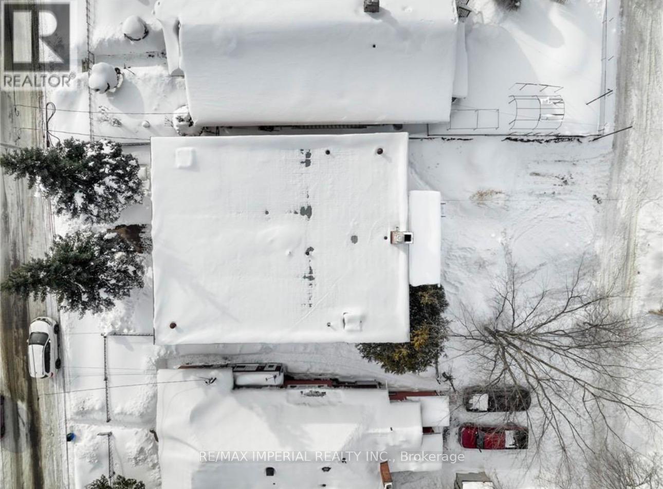 226 Oak Street, Greater Sudbury, Ontario  P3C 1M7 - Photo 3 - X12874250