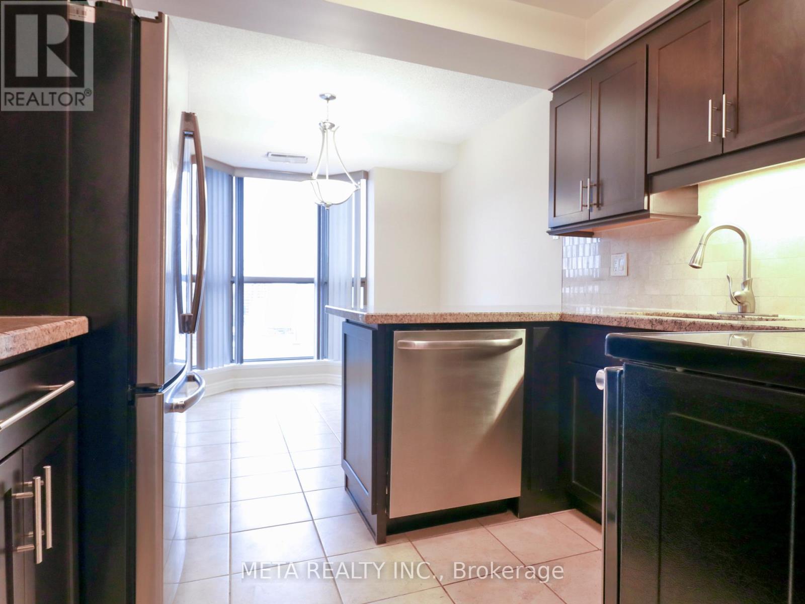 12e - 67 Caroline Street S, Hamilton, Ontario  L8P 3K6 - Photo 4 - X12874258