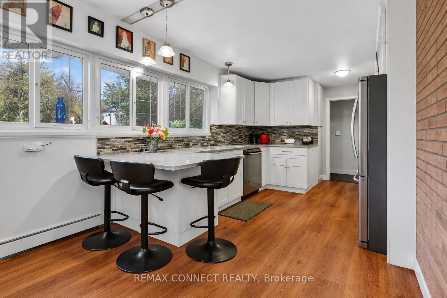 6 Ranson Place, London North, Ontario  N6G 1V6 - Photo 11 - X12874286