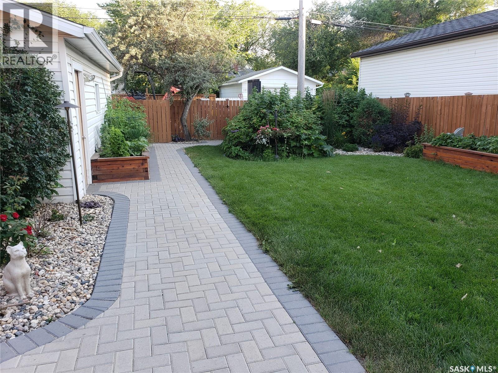 1024 6th Street E, Saskatoon, Saskatchewan  S7H 1E2 - Photo 37 - SK030230