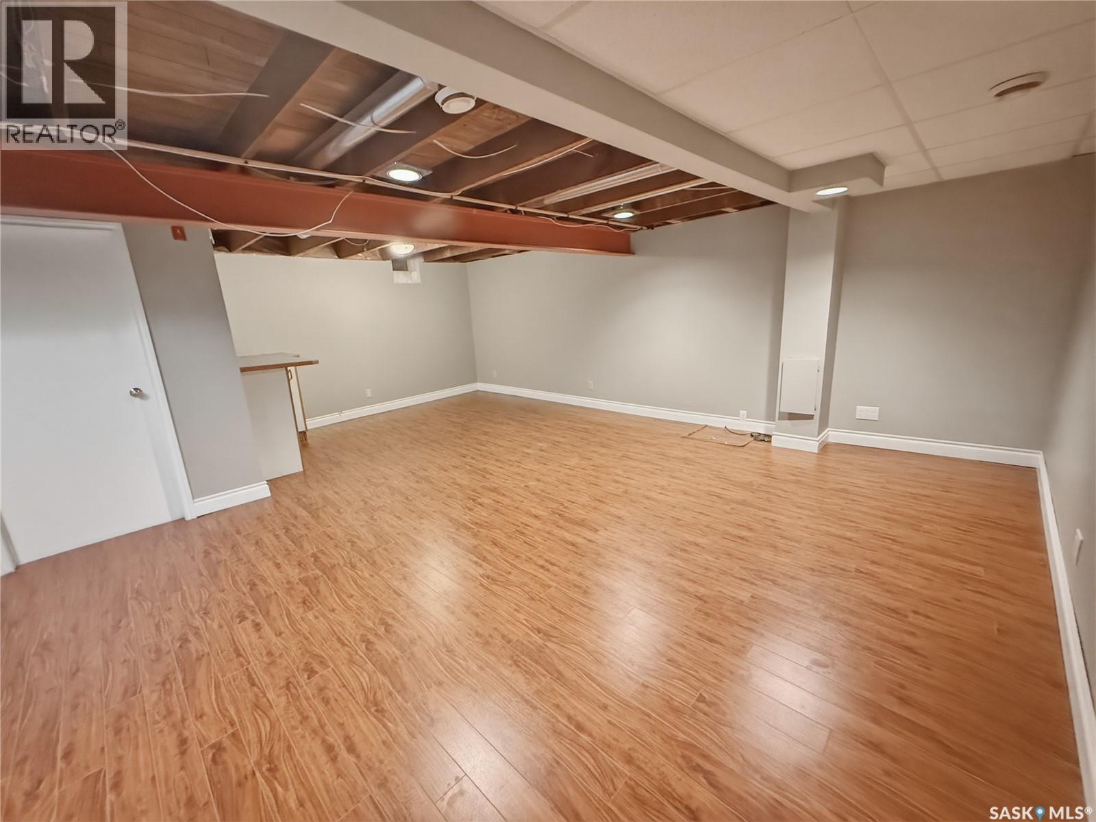 240 4th Avenue Ne, Swift Current, Saskatchewan  S9H 2J5 - Photo 18 - SK030159