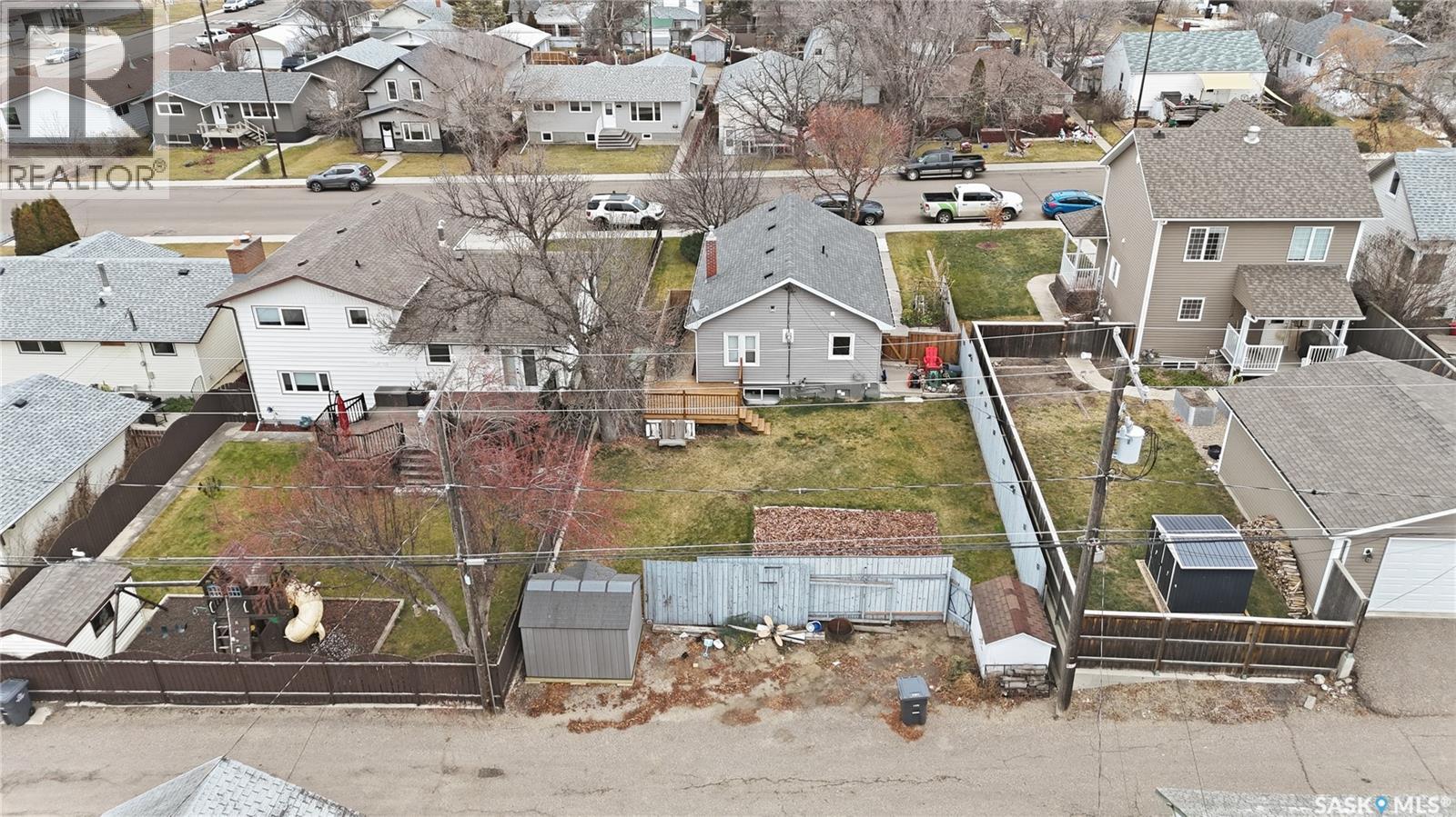 240 4th Avenue Ne, Swift Current, Saskatchewan  S9H 2J5 - Photo 30 - SK030159