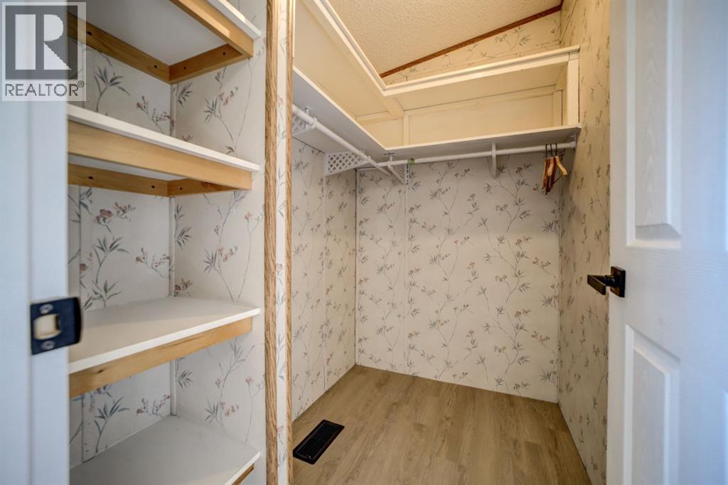 319 Minto Street, Granum, Alberta  T0L 1A0 - Photo 7 - A2285997