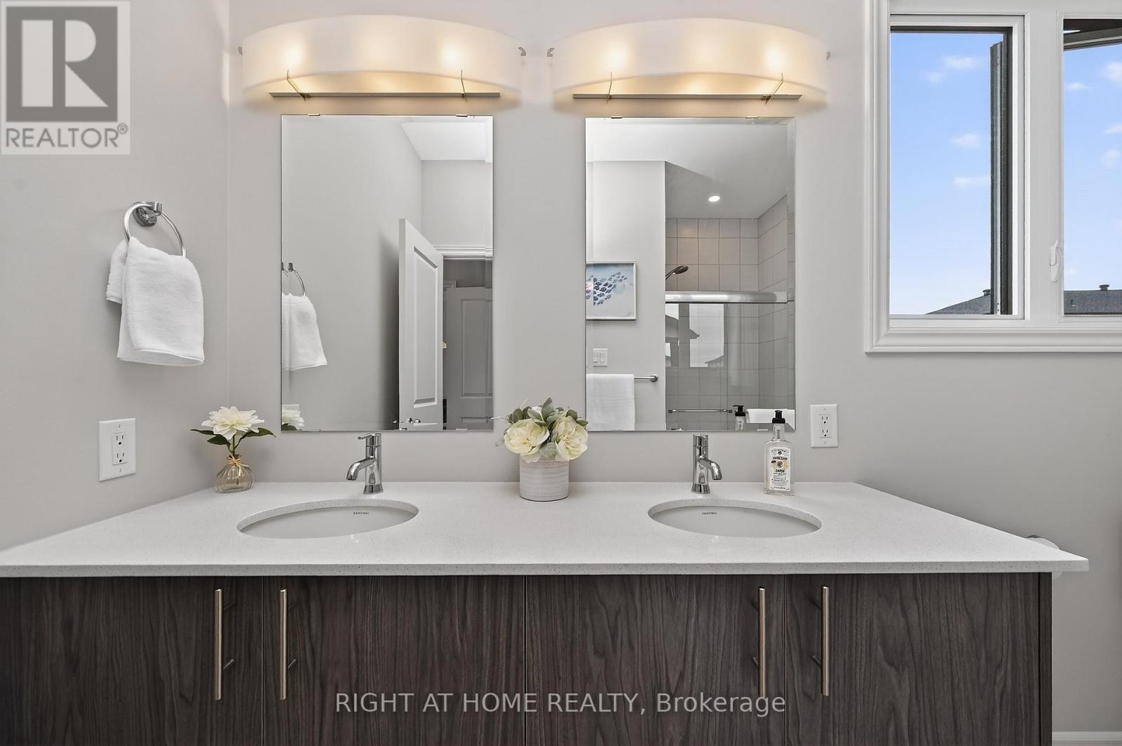 950 Cologne Street, Russell, Ontario  K0A 1W0 - Photo 19 - X12874364