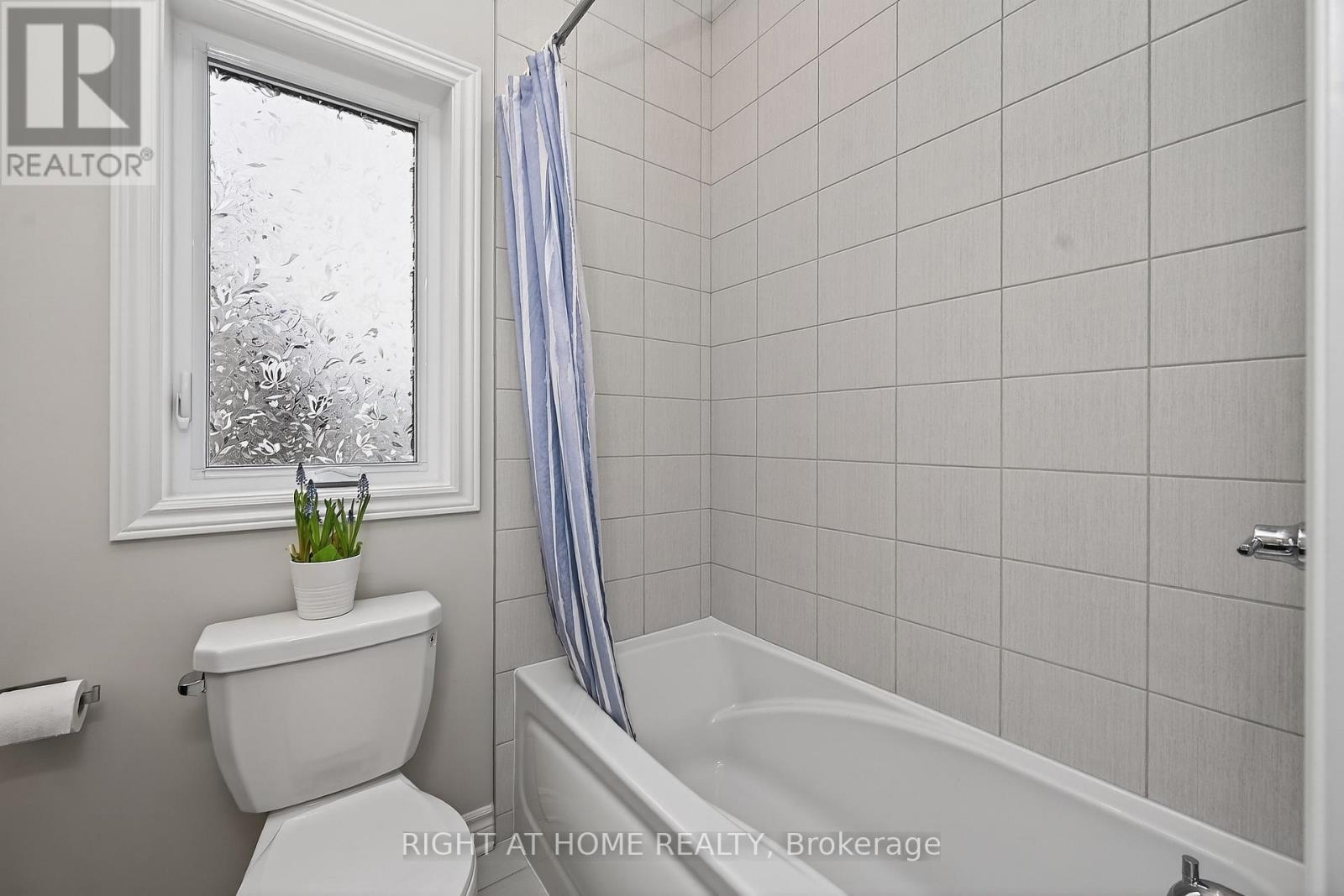 950 Cologne Street, Russell, Ontario  K0A 1W0 - Photo 23 - X12874364