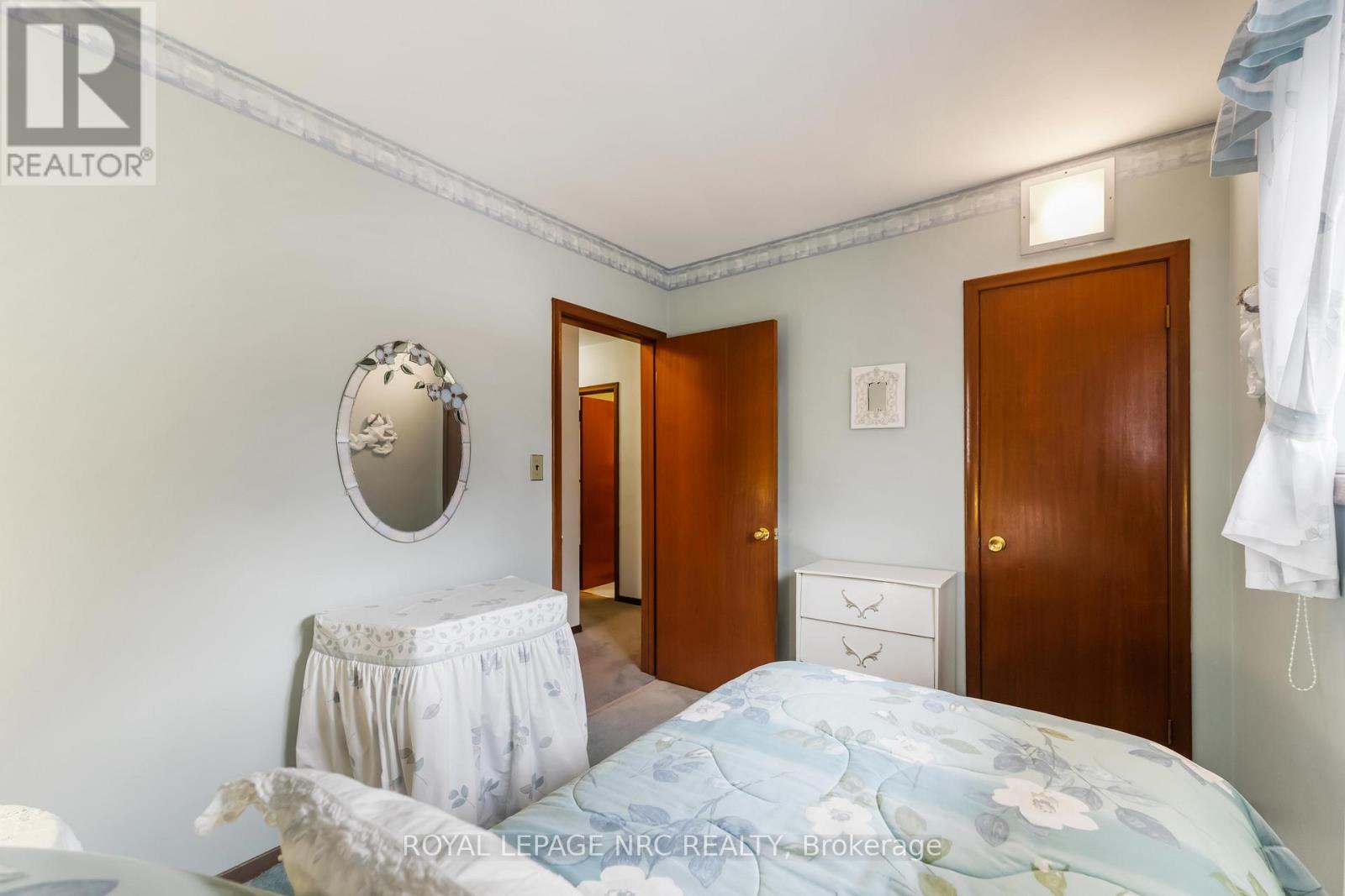 30 Armour Drive, Welland, Ontario  L3C 2N8 - Photo 24 - X12874338