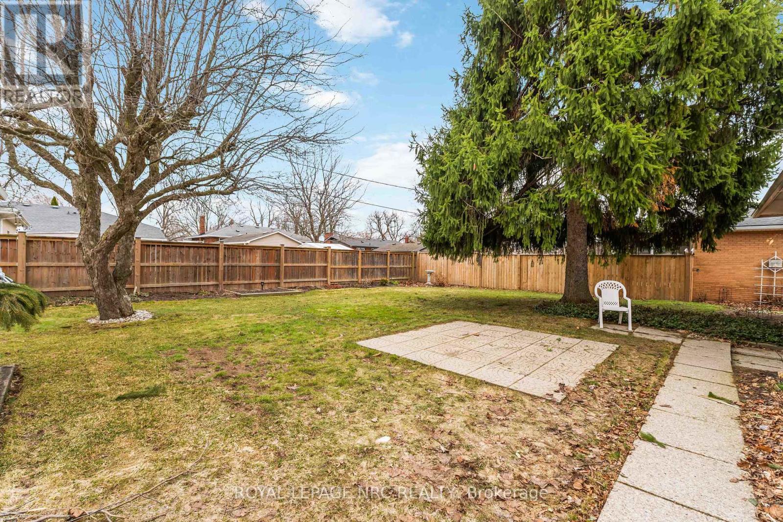 30 Armour Drive, Welland, Ontario  L3C 2N8 - Photo 40 - X12874338