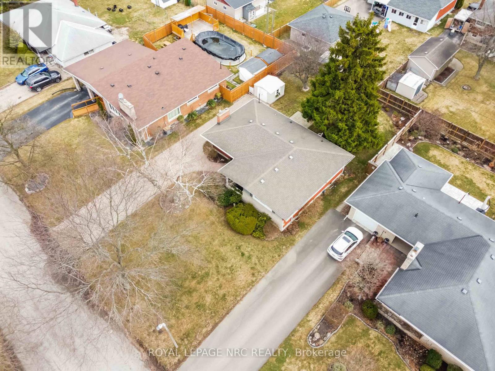 30 Armour Drive, Welland, Ontario  L3C 2N8 - Photo 45 - X12874338