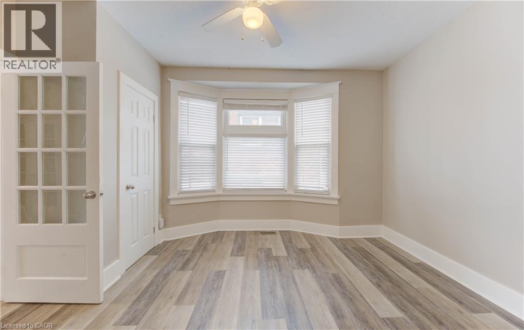 19 Fairview Avenue, Kitchener, Ontario  N2H 3E7 - Photo 11 - 40811348