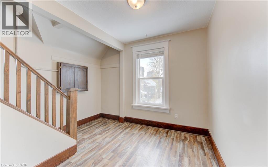 19 Fairview Avenue, Kitchener, Ontario  N2H 3E7 - Photo 19 - 40811348