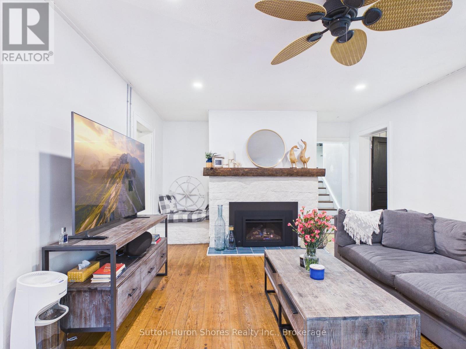 669 Louis Street, Saugeen Shores, Ontario  N0H 2C4 - Photo 12 - X12874376