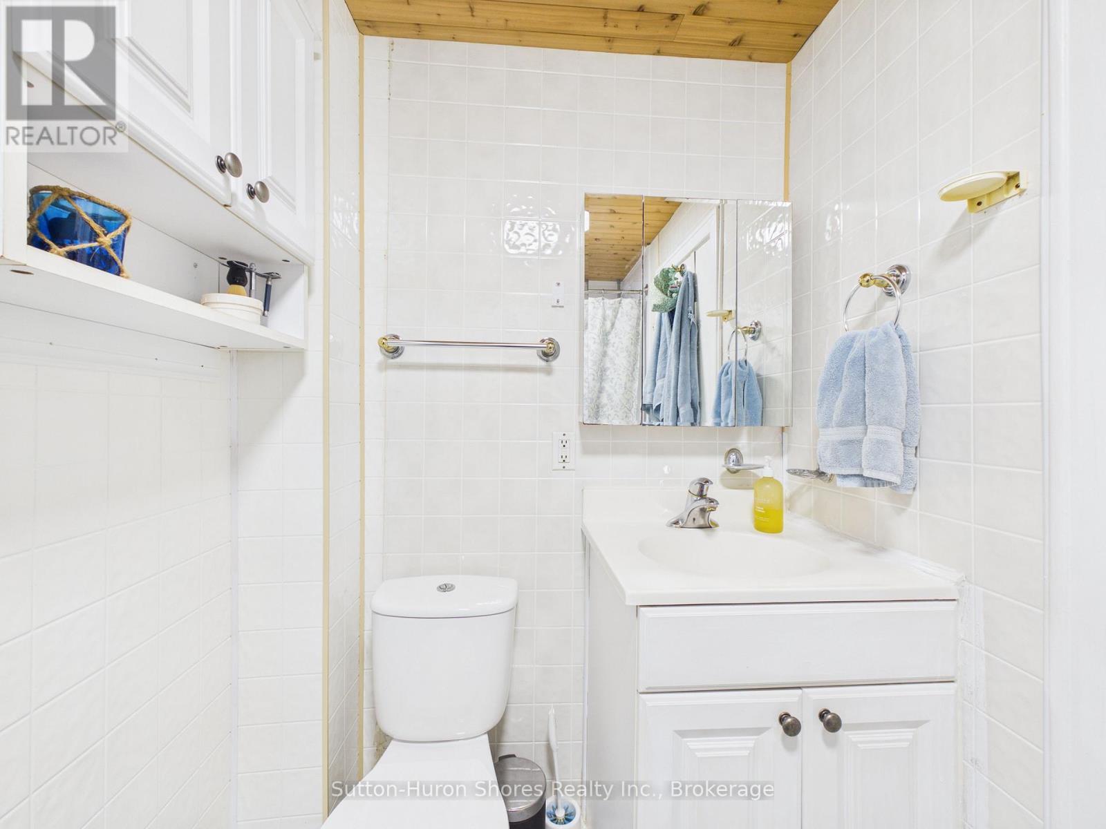 669 Louis Street, Saugeen Shores, Ontario  N0H 2C4 - Photo 22 - X12874376