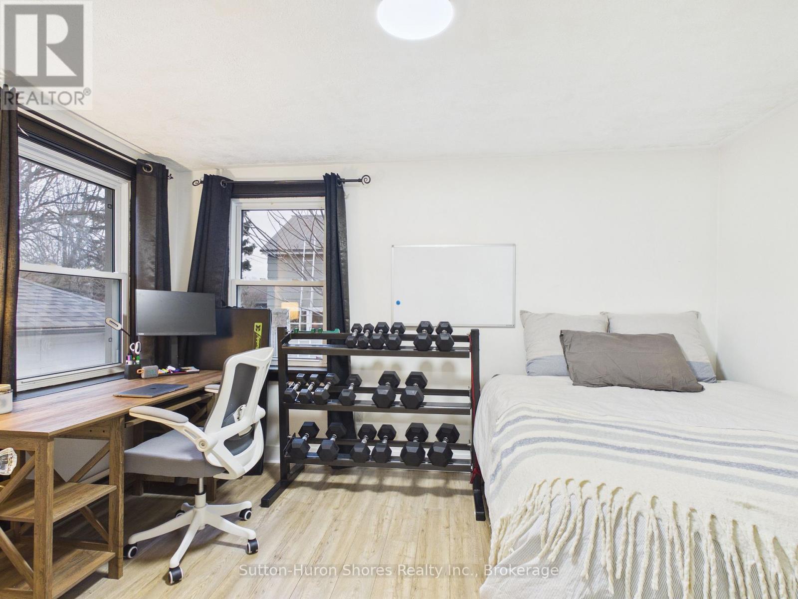 669 Louis Street, Saugeen Shores, Ontario  N0H 2C4 - Photo 23 - X12874376