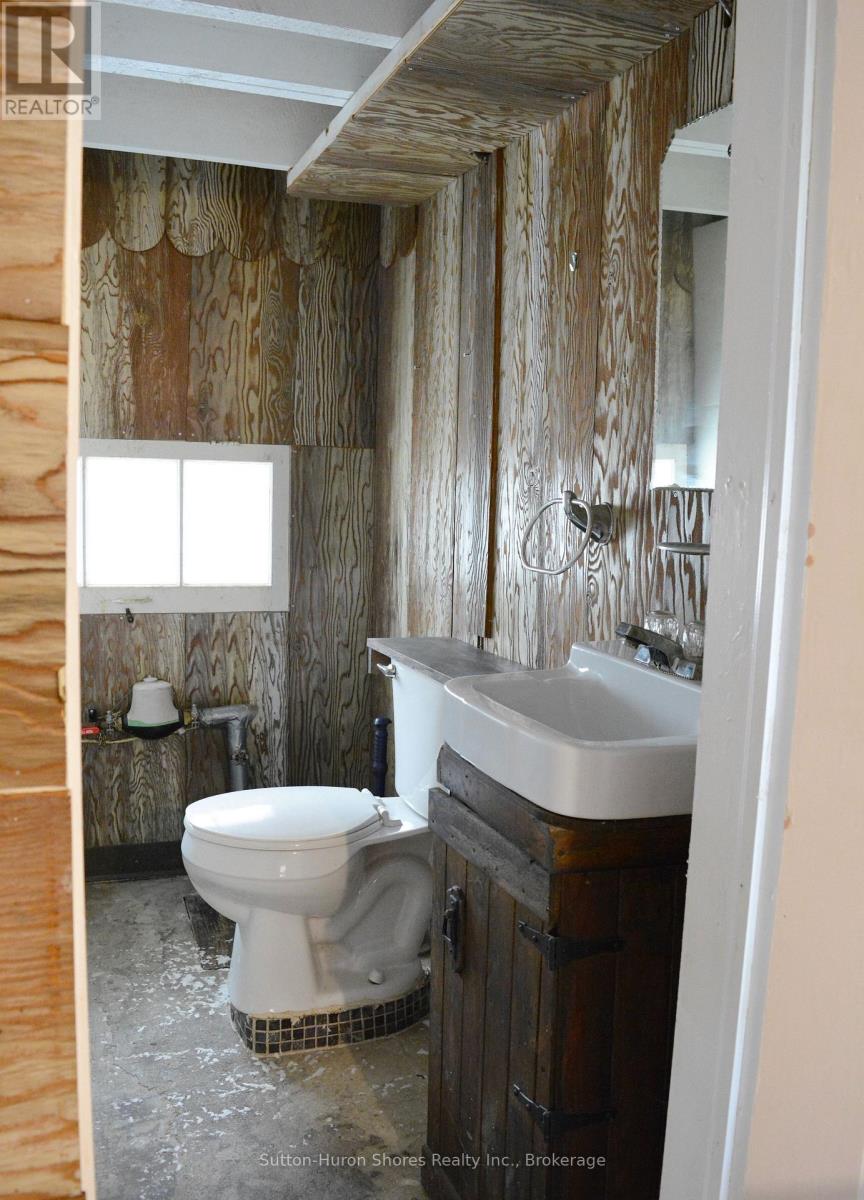 669 Louis Street, Saugeen Shores, Ontario  N0H 2C4 - Photo 27 - X12874376