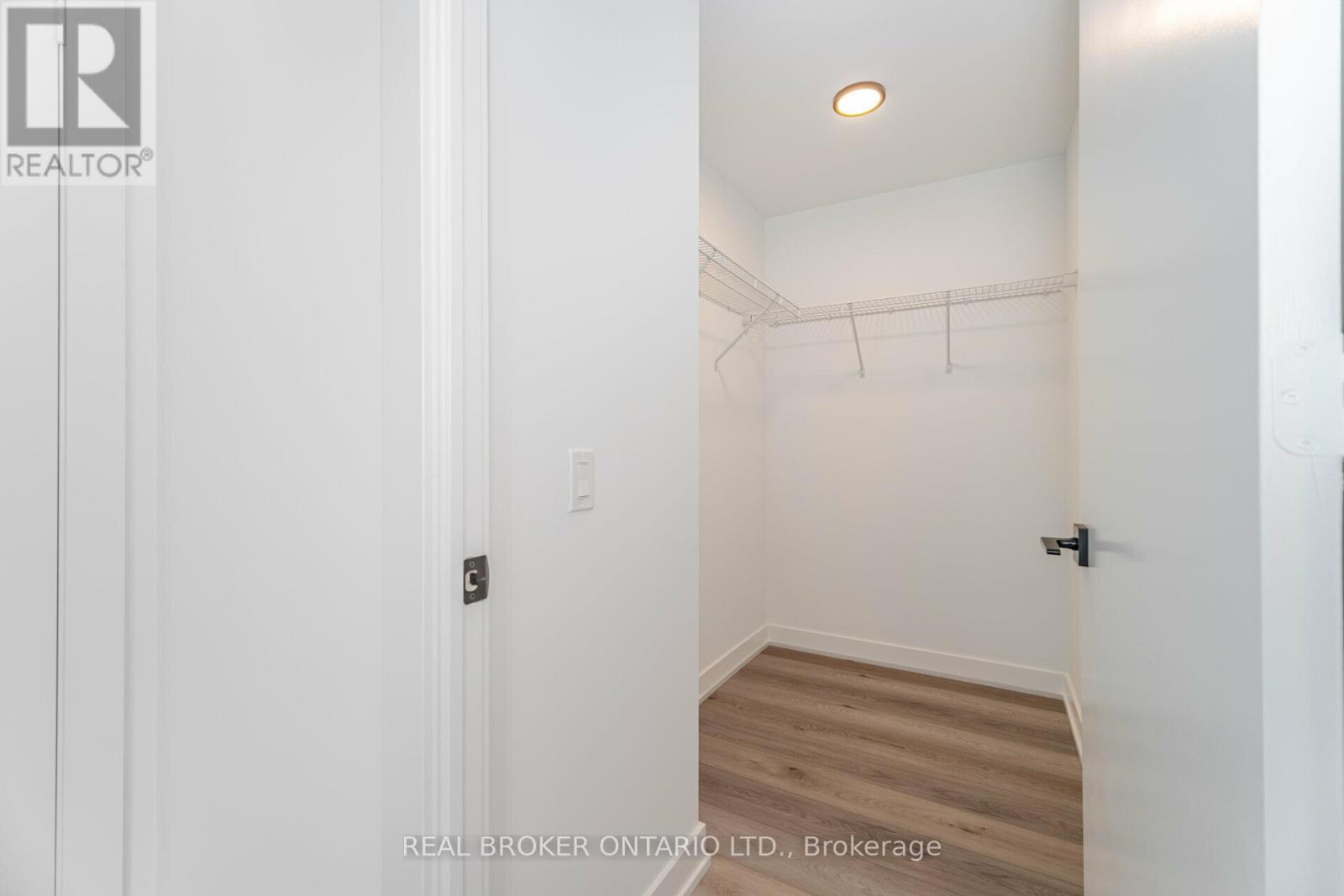 4005 - 327 King Street W, Toronto, Ontario  M5V 0W7 - Photo 20 - C12874356