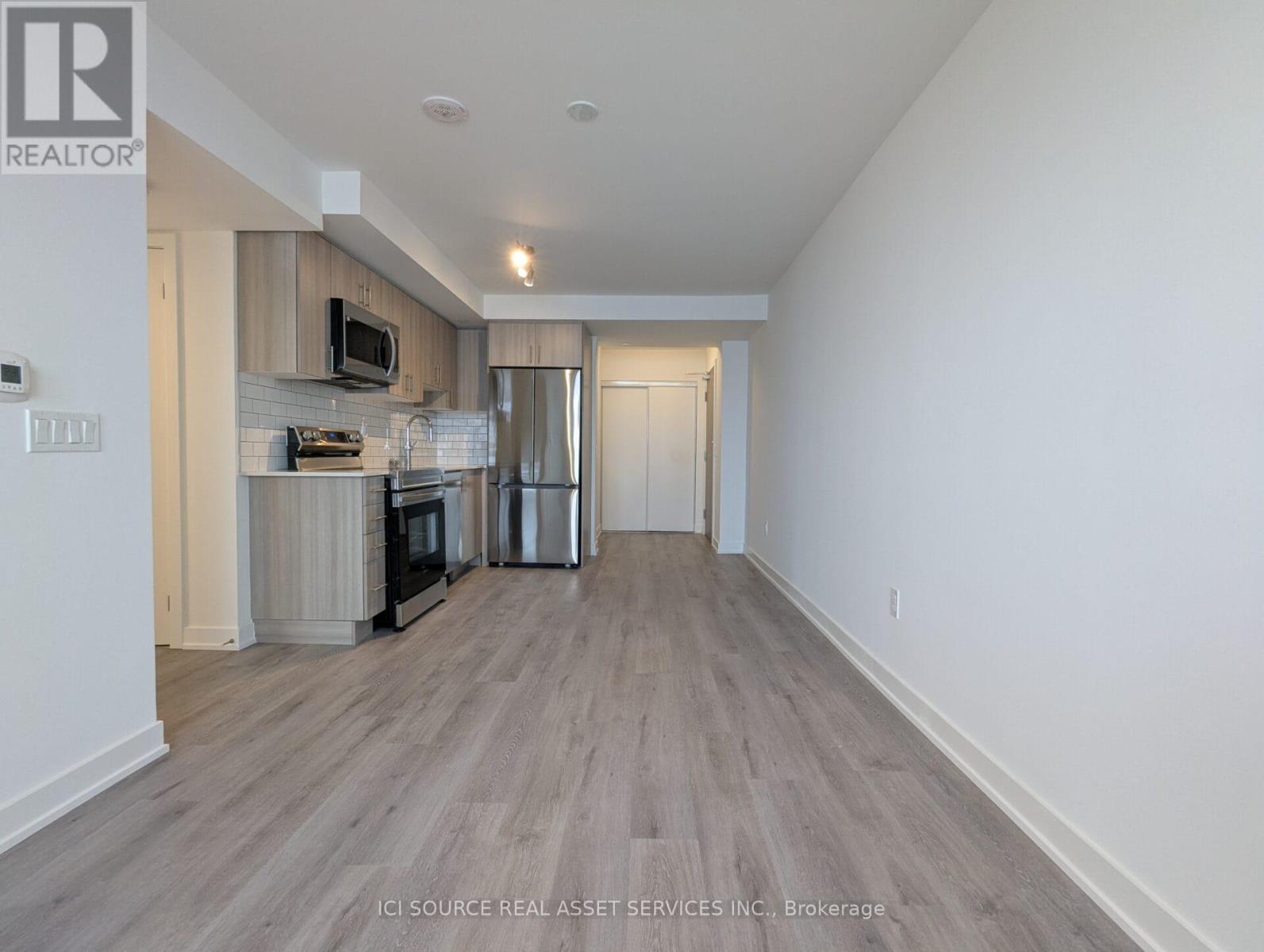 802 - 1010 Sandy Beach Road, Pickering (Bay Ridges), Ontario  L1W 3V9 - Photo 5 - E12874354