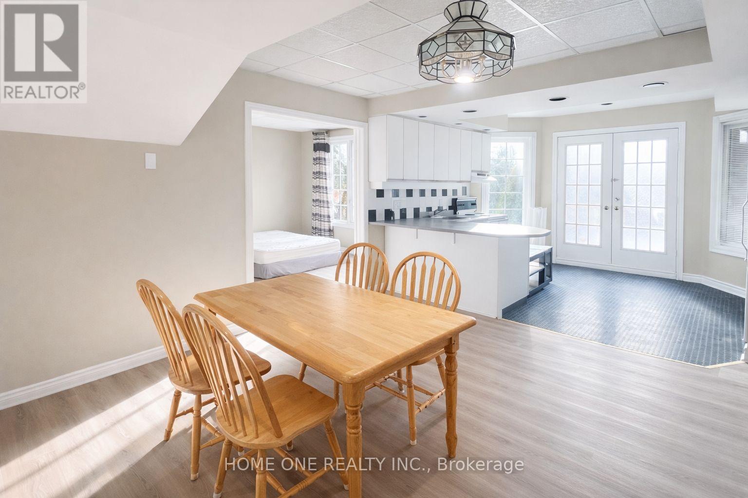 89 Regent Street, Richmond Hill, Ontario  L4C 9N7 - Photo 4 - N12874362