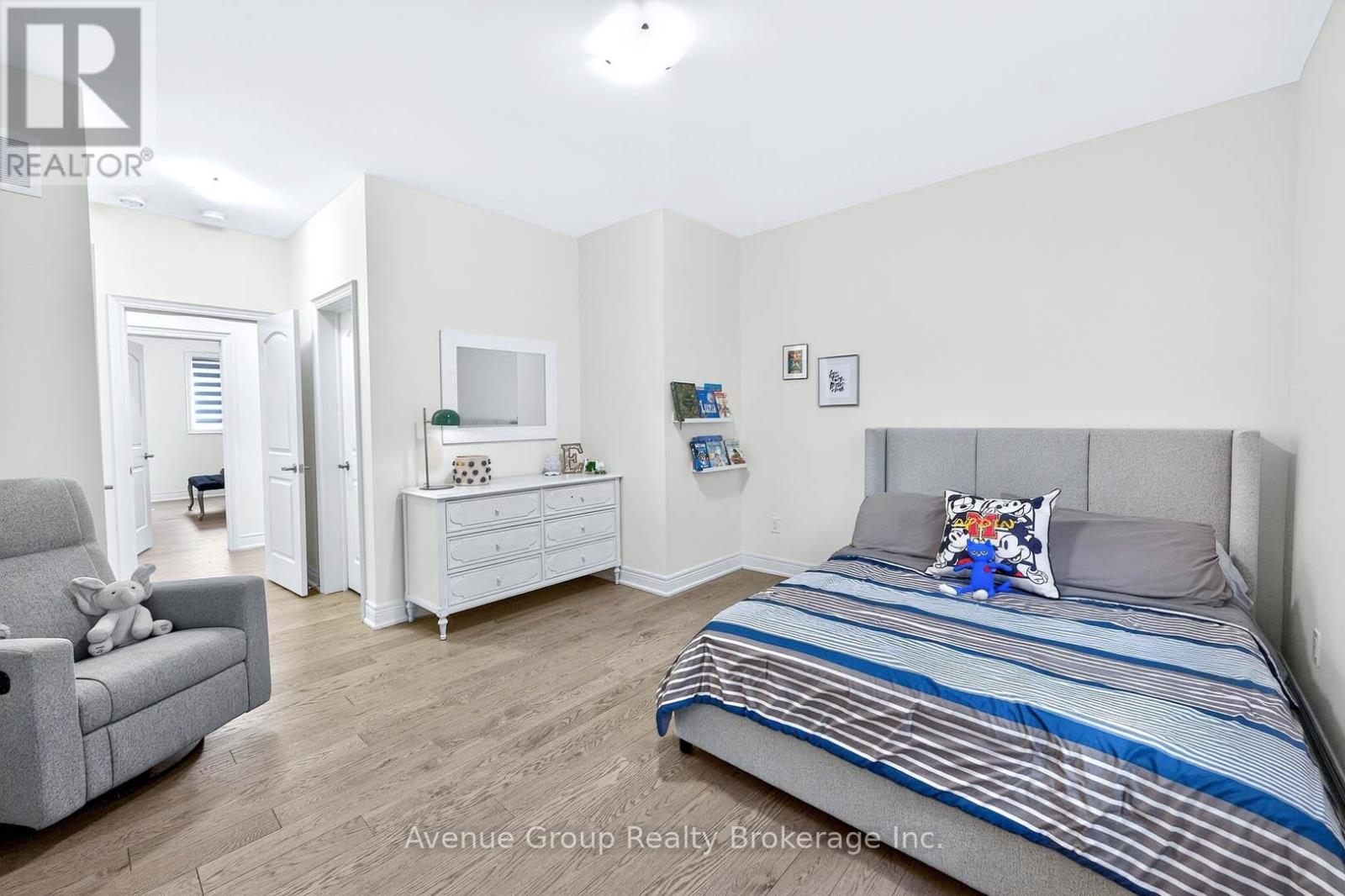 200 Farrell Road, Vaughan, Ontario  L6A 4W6 - Photo 37 - N12874380