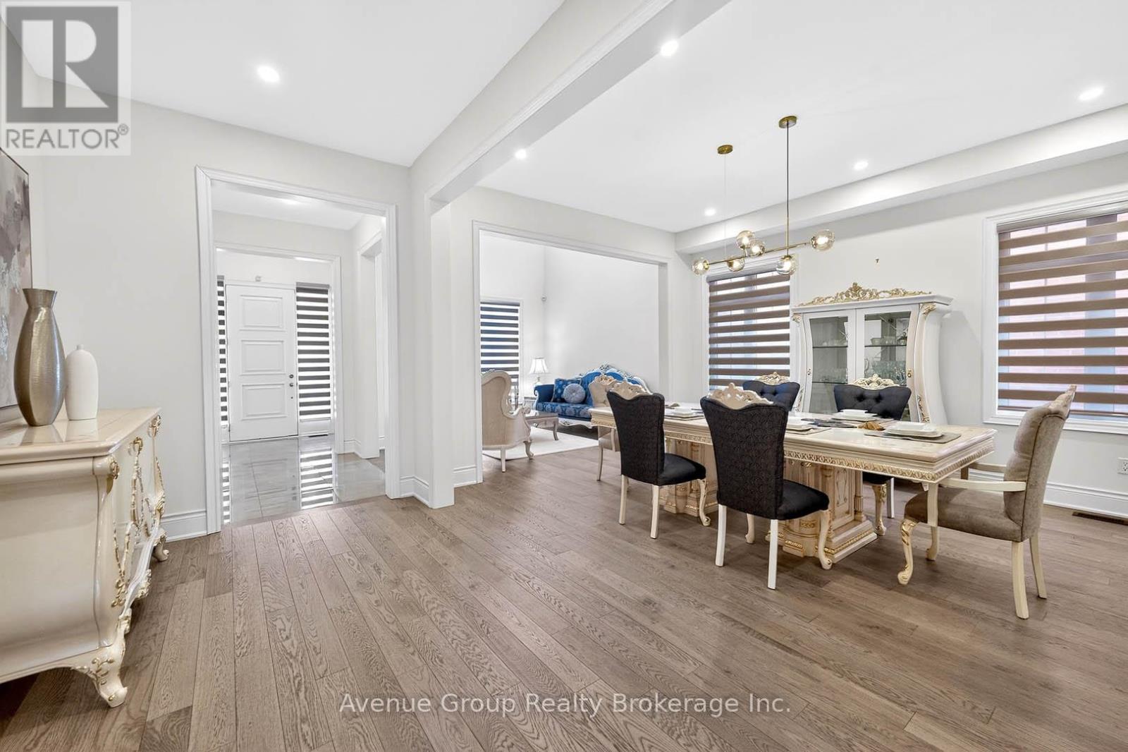 200 Farrell Road, Vaughan, Ontario  L6A 4W6 - Photo 5 - N12874380