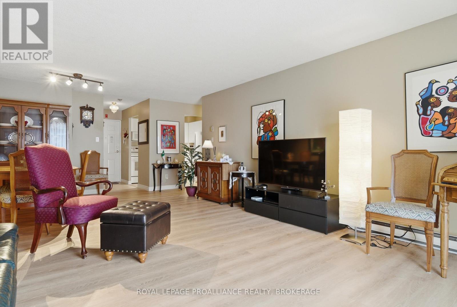 204 - 14 Greenview Drive, Kingston, Ontario  K7M 7T5 - Photo 15 - X12803552