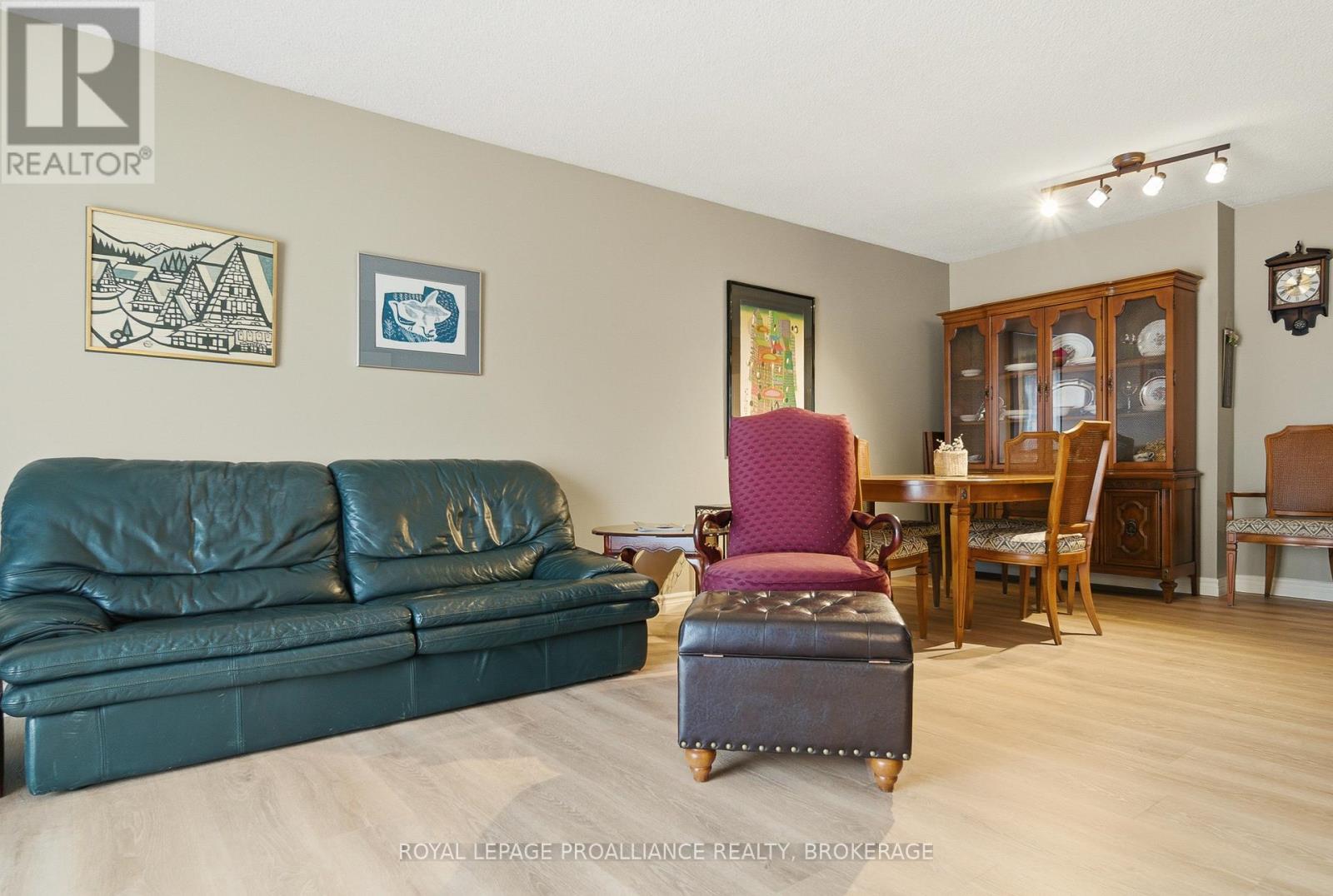 204 - 14 Greenview Drive, Kingston, Ontario  K7M 7T5 - Photo 17 - X12803552