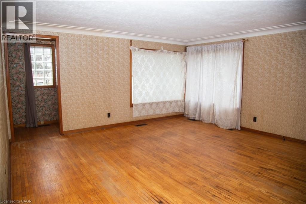 634 St Andrew Street, Port Dover, Ontario  N0A 1N0 - Photo 5 - 40810898