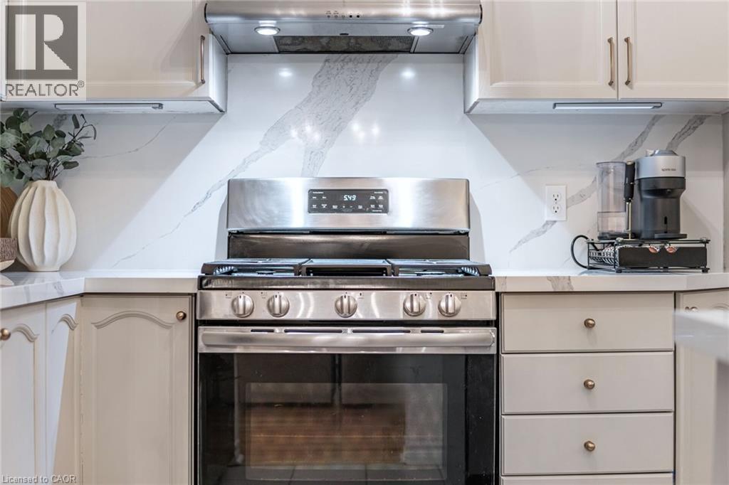 1353 Stephenson Drive, Burlington, Ontario  L7S 2M4 - Photo 13 - 40801982