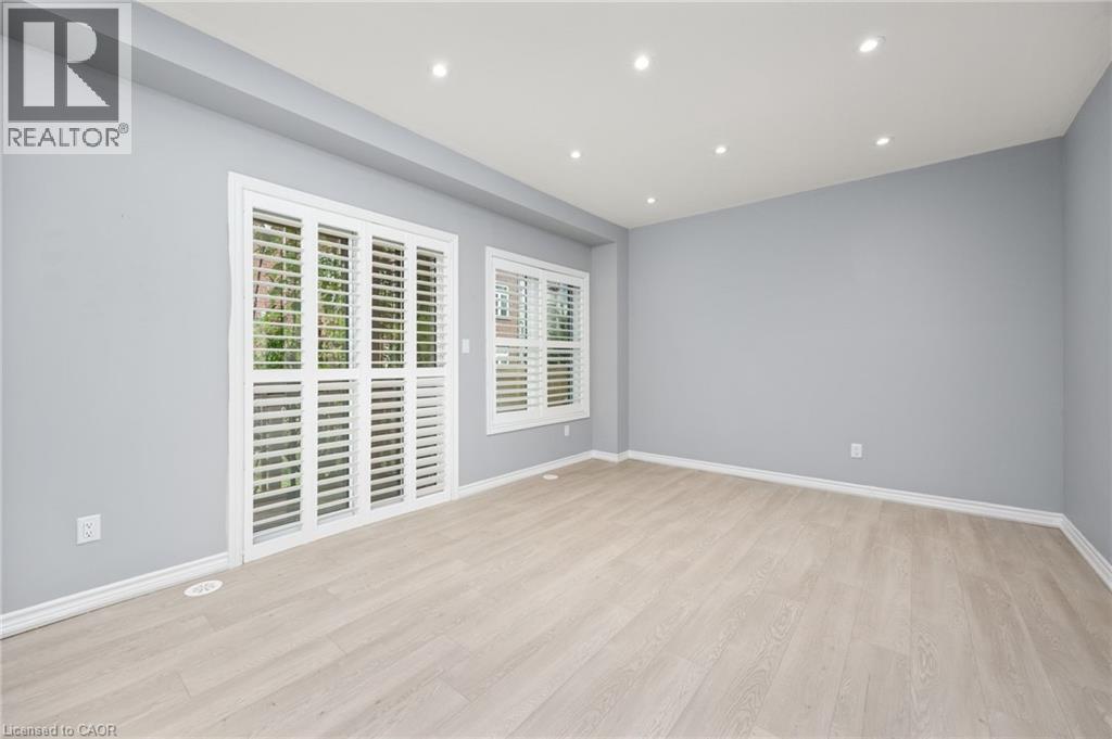 91 Borers Creek Circle, Waterdown, Ontario  L8B 1W3 - Photo 14 - 40804434