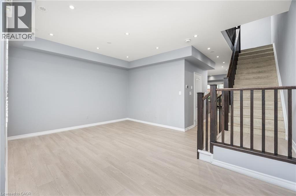 91 Borers Creek Circle, Waterdown, Ontario  L8B 1W3 - Photo 27 - 40804434