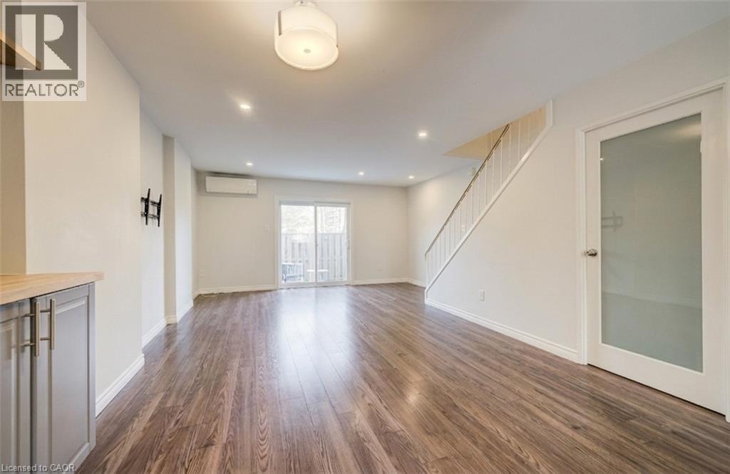 184 Westcourt Place, Waterloo, Ontario  N2L 2R7 - Photo 10 - 40810237