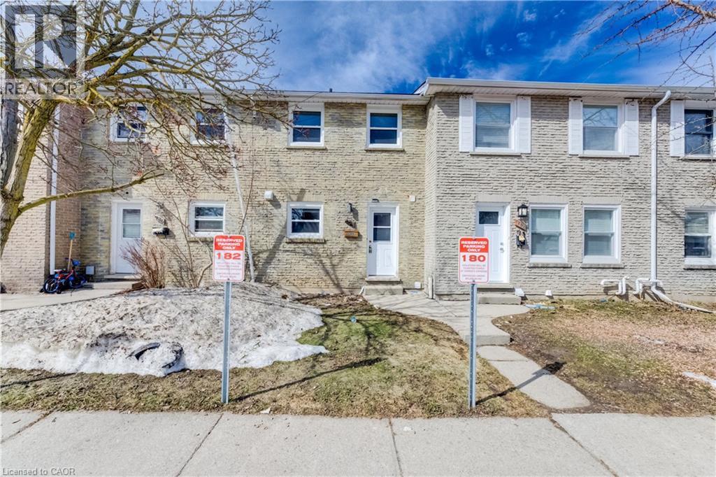 184 Westcourt Place, Waterloo, Ontario  N2L 2R7 - Photo 3 - 40810237