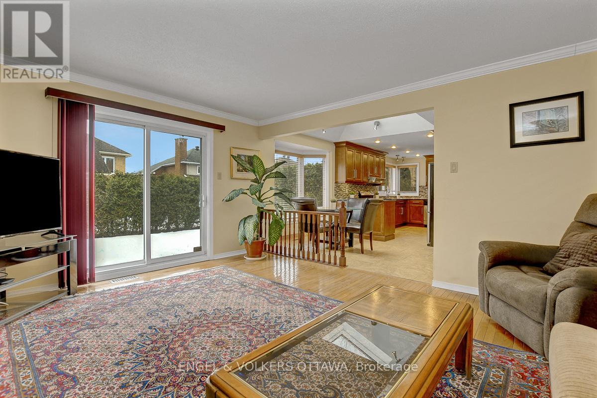 7 Condie Street W, Ottawa, Ontario  K2G 5M3 - Photo 14 - X12874402