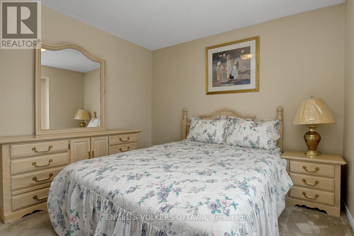 7 Condie Street W, Ottawa, Ontario  K2G 5M3 - Photo 36 - X12874402