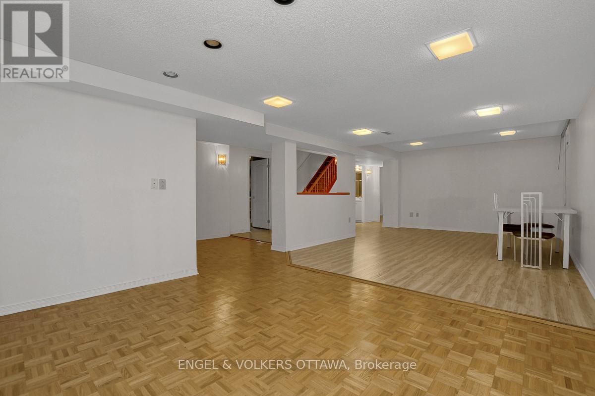 7 Condie Street W, Ottawa, Ontario  K2G 5M3 - Photo 41 - X12874402