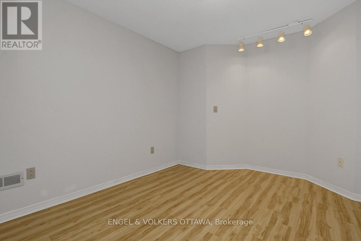 7 Condie Street W, Ottawa, Ontario  K2G 5M3 - Photo 45 - X12874402
