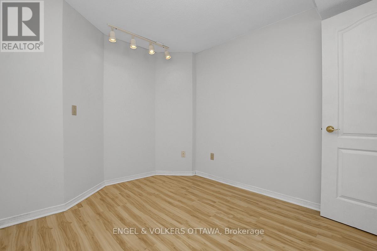 7 Condie Street W, Ottawa, Ontario  K2G 5M3 - Photo 46 - X12874402