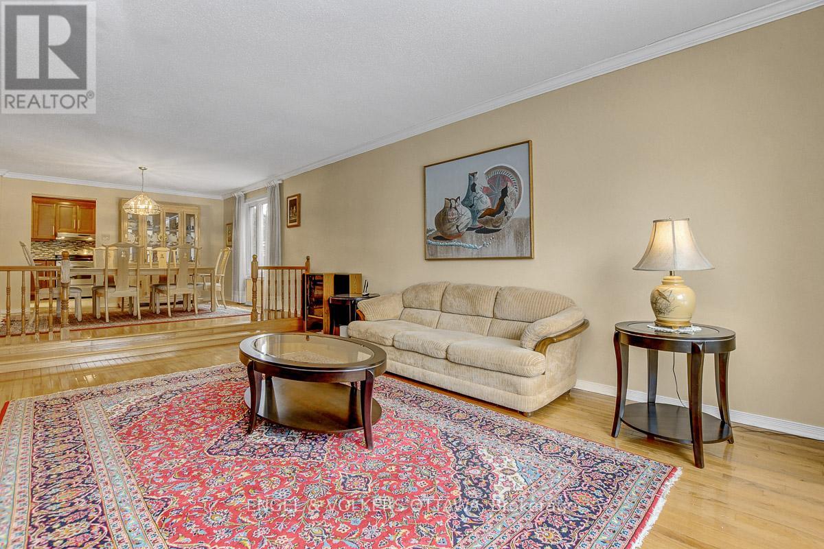 7 Condie Street W, Ottawa, Ontario  K2G 5M3 - Photo 7 - X12874402