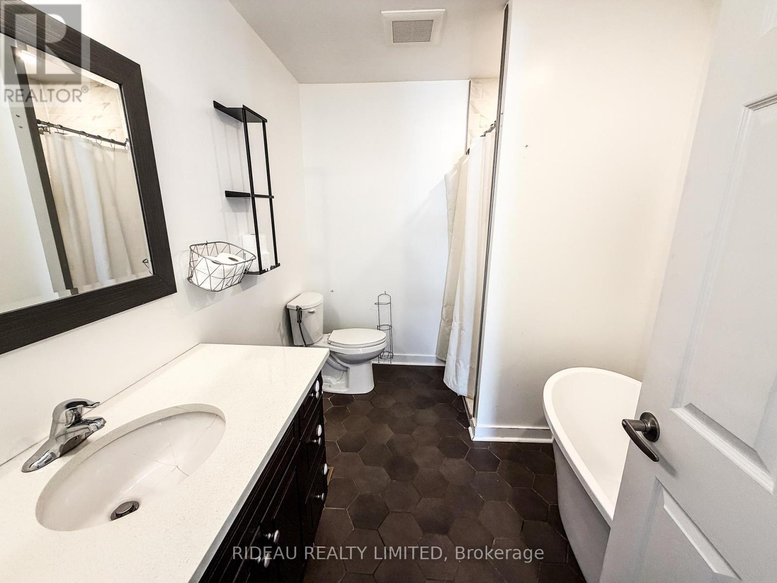 Lorem Ipsum Dol, Leeds And The Thousand Islands, Ontario  K0H  - Photo 15 - DEMO29461003