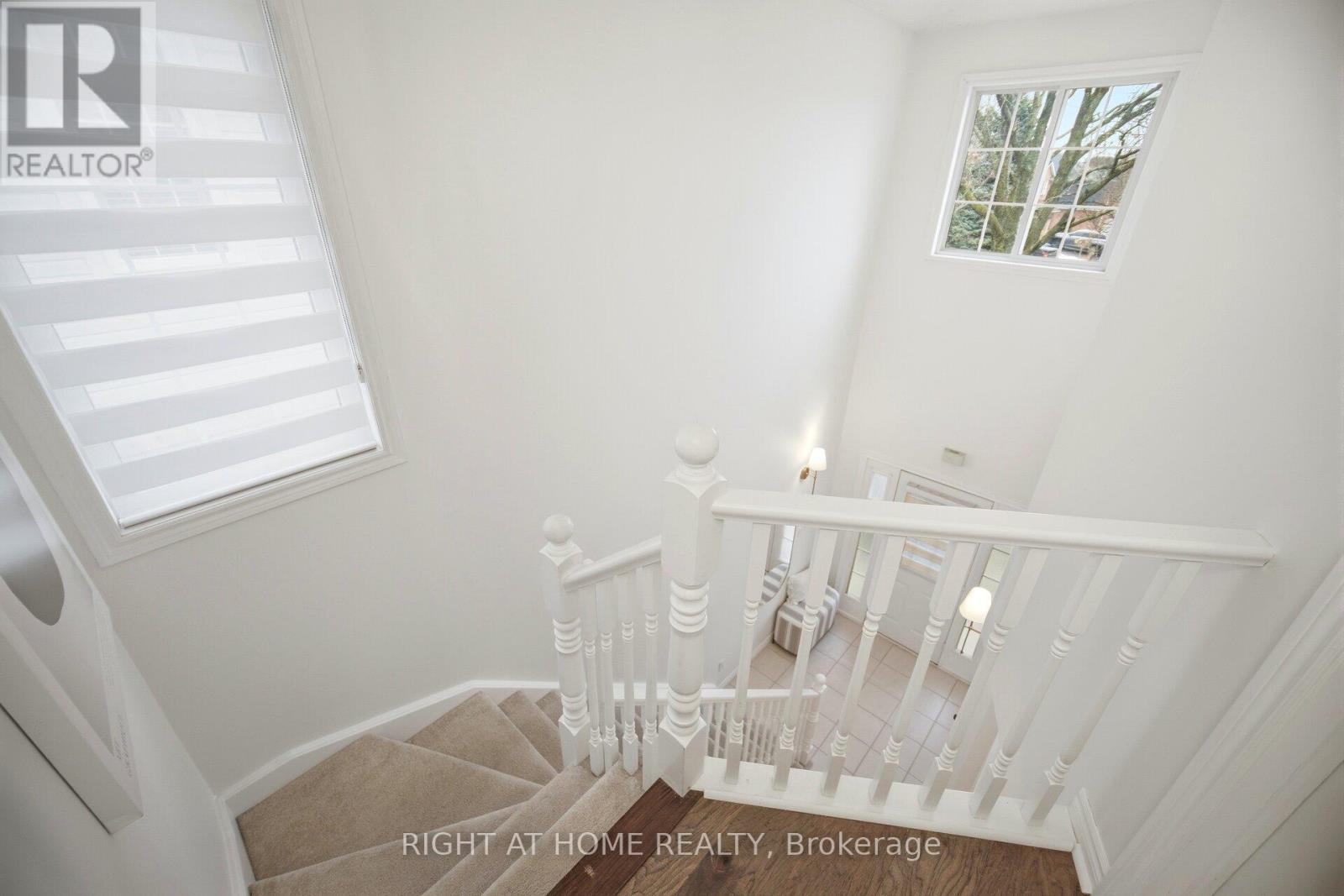 1353 Stephenson Drive, Burlington, Ontario  L7S 2M4 - Photo 21 - W12844598