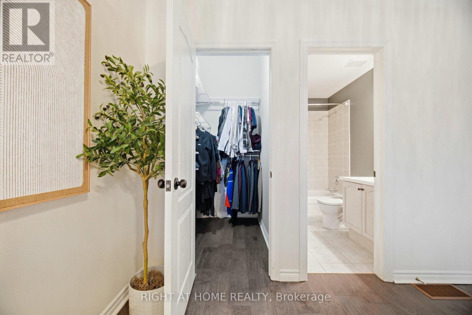 1353 Stephenson Drive, Burlington, Ontario  L7S 2M4 - Photo 28 - W12844598