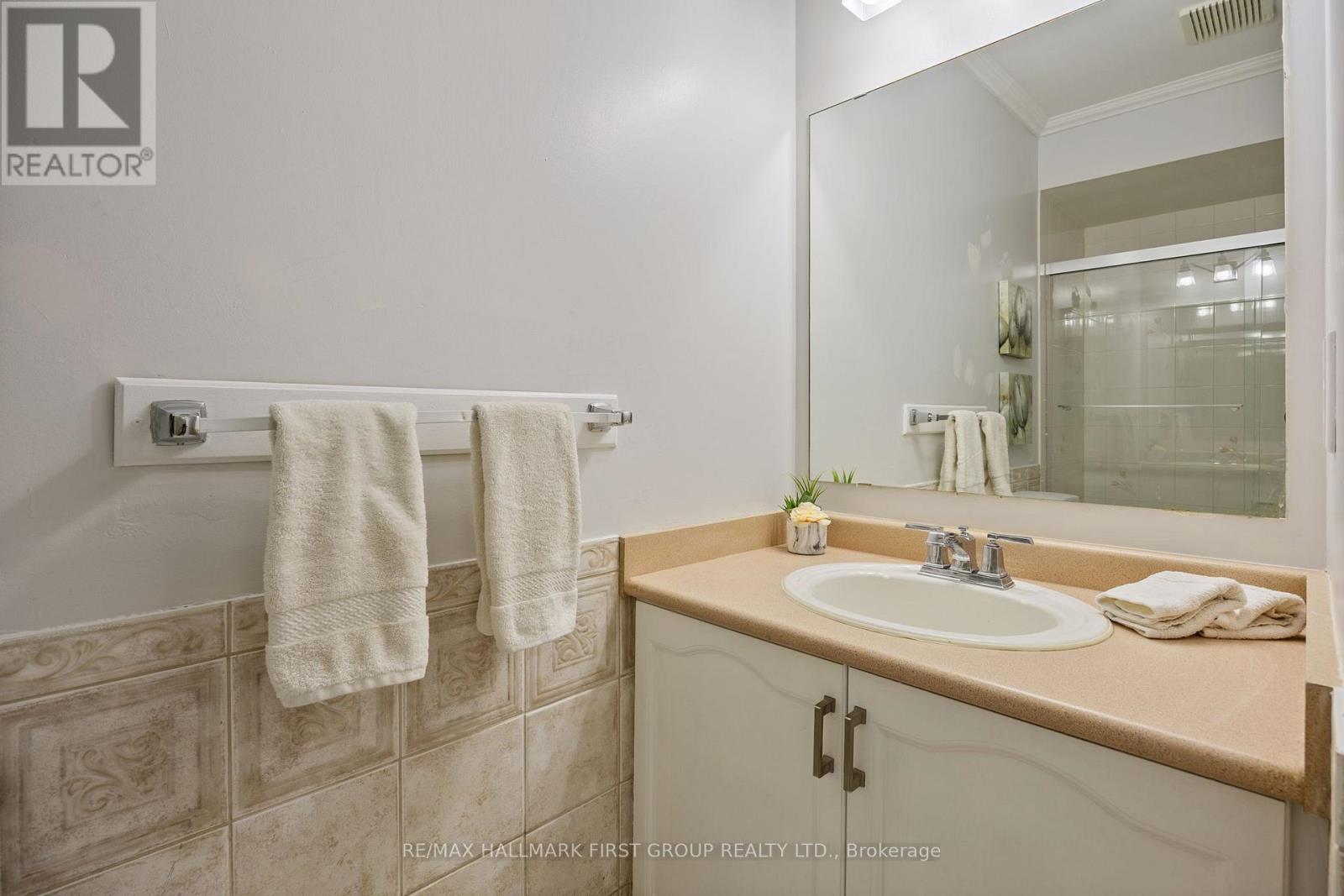 676 Frobisher Court, Oshawa, Ontario  L1J 8M9 - Photo 36 - E12874420