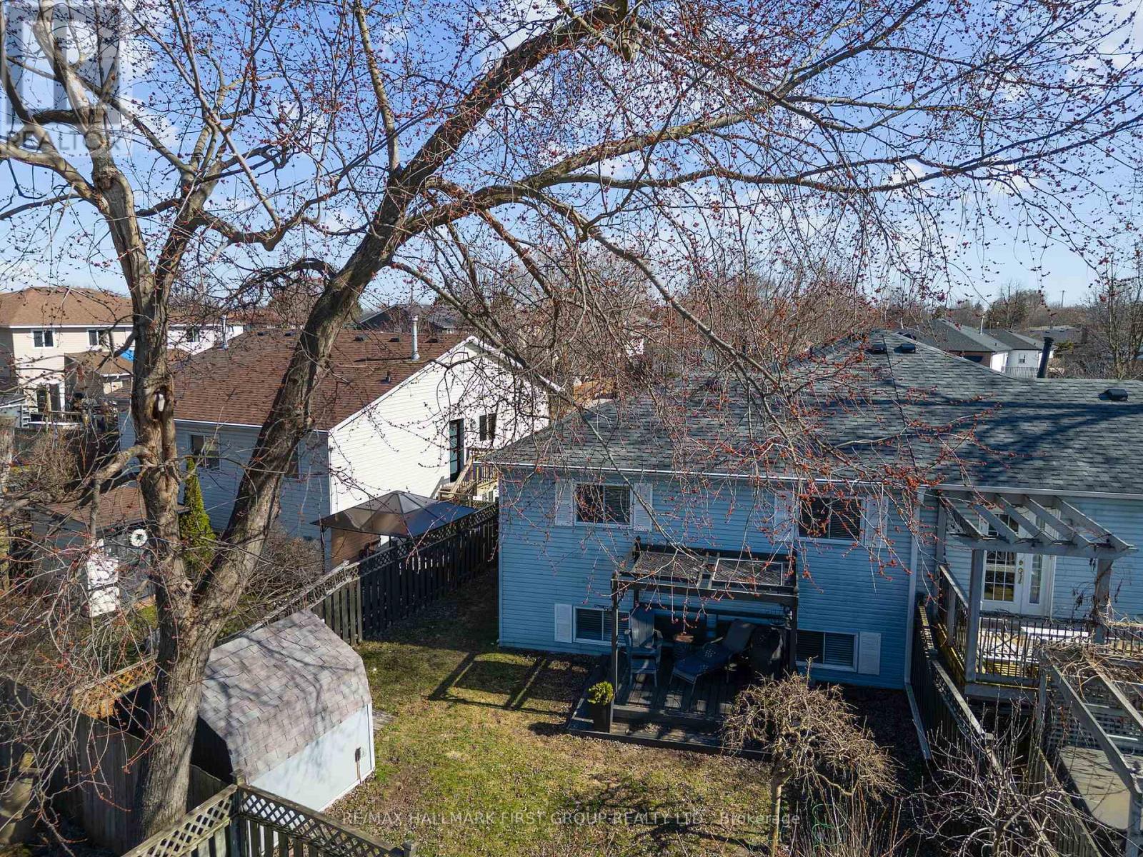 676 Frobisher Court, Oshawa, Ontario  L1J 8M9 - Photo 4 - E12874420