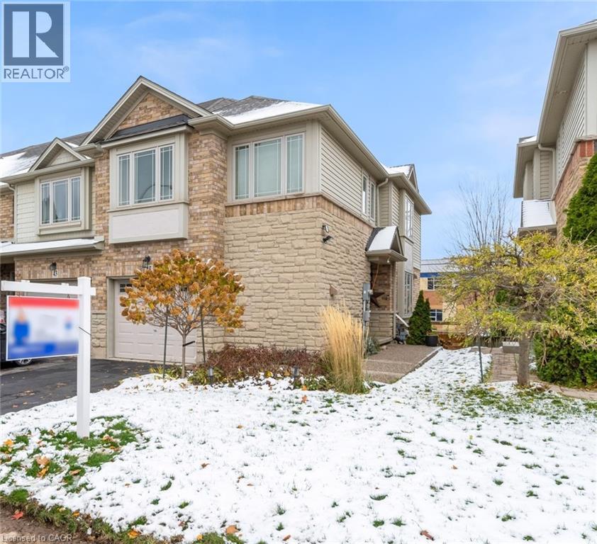 45 HEMLOCK Way, Grimsby, Ontario