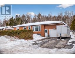 26 Rideau Avenue, Coniston, Ontario
