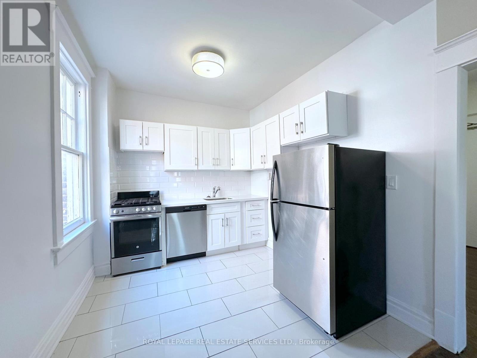 H - 1 Glen Road, Toronto, Ontario  M4X 1M4 - Photo 4 - C12874410