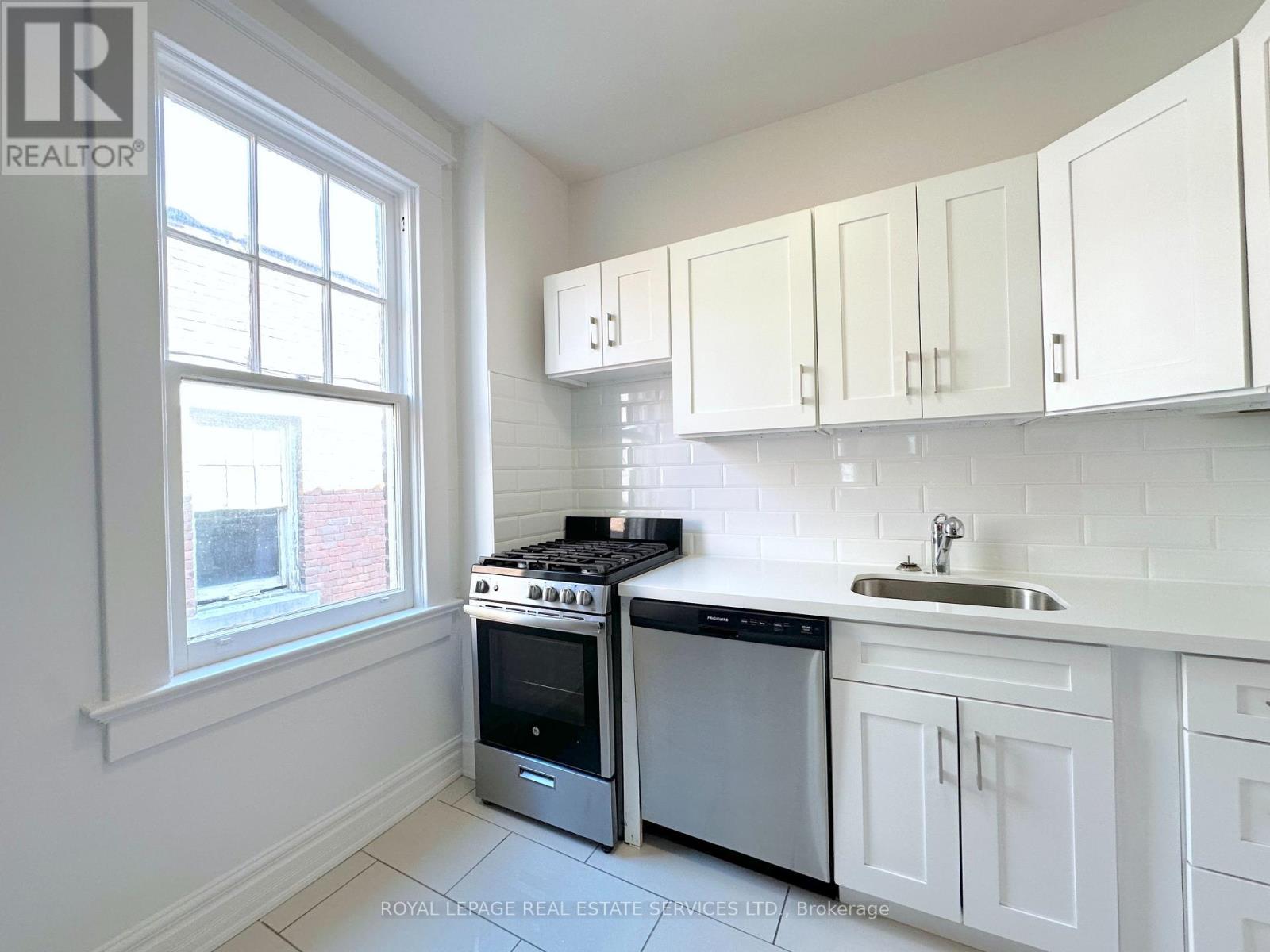 H - 1 Glen Road, Toronto, Ontario  M4X 1M4 - Photo 5 - C12874410